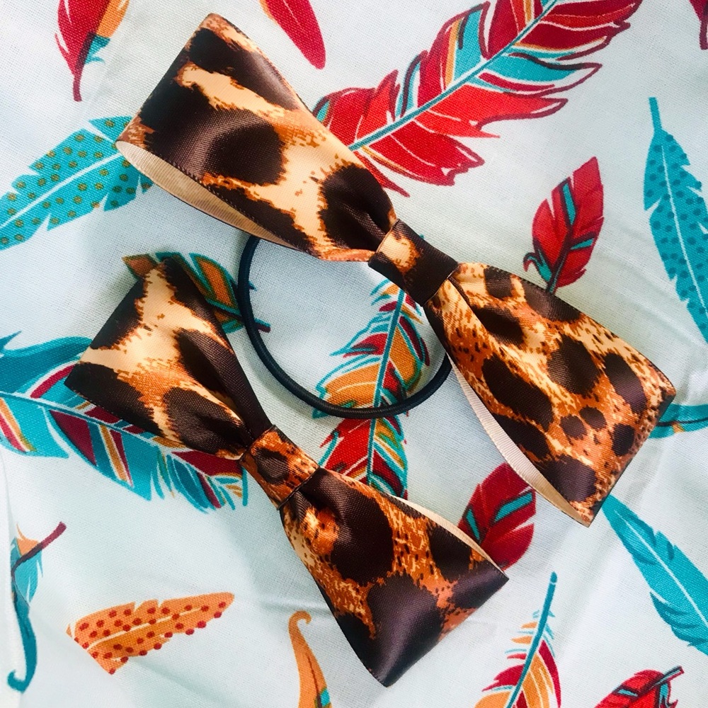 Mommy & Me Bow Set